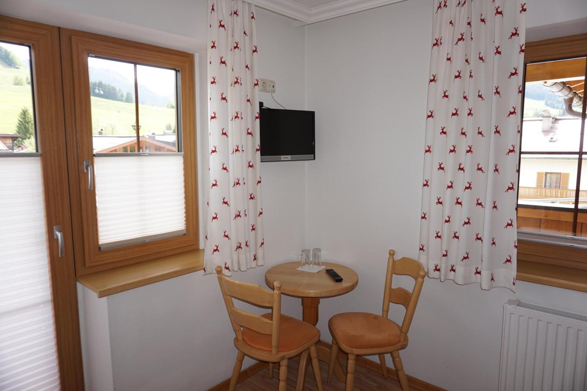 Pension & Appartements Anny Maria Alm am Steinernen Meer Exterior foto